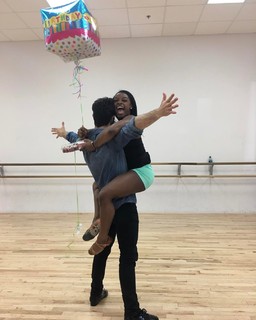 Simone Biles feet photo thumbnail