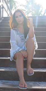 Carla Diaz feet photo thumbnail