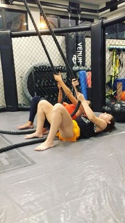 Kéfera Buchmann feet photo thumbnail