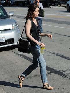 Lily Collins feet photo thumbnail