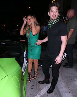 Mariah Carey feet photo thumbnail