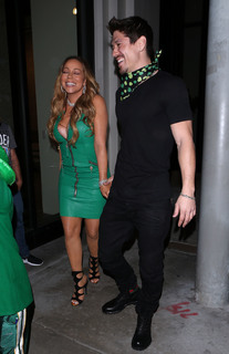 Mariah Carey feet photo thumbnail