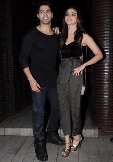 Alia Bhatt feet photo thumbnail