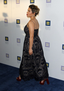 America Ferrera feet photo thumbnail