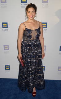 America Ferrera feet photo thumbnail