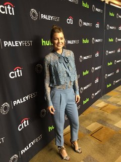 Ellen Pompeo feet photo thumbnail