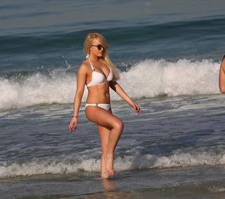 Jorgie Porter feet photo thumbnail