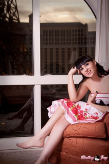 Bailey Jay feet photo thumbnail