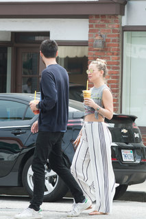 Kate Hudson feet photo thumbnail