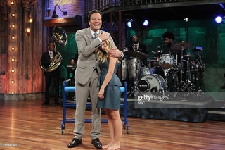 Kristen Bell feet photo thumbnail