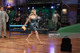 Kristen Bell feet photo thumbnail