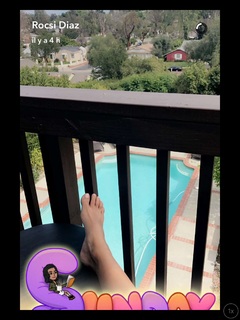 Rocsi Diaz feet photo thumbnail