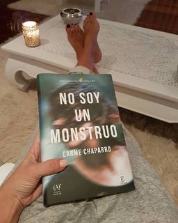 Paula Echevarría feet photo thumbnail