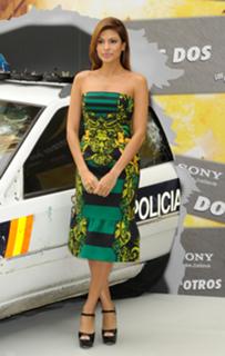 Eva Mendes feet photo thumbnail