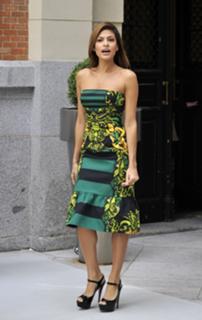 Eva Mendes feet photo thumbnail