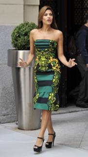 Eva Mendes feet photo thumbnail