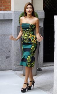 Eva Mendes feet photo thumbnail