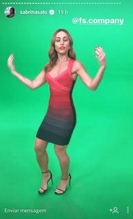 Sabrina Sato feet photo thumbnail