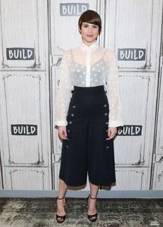 Gemma Arterton feet photo thumbnail