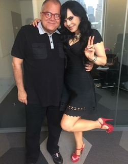 Maribel Guardia feet photo thumbnail