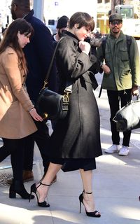 Gemma Arterton feet photo thumbnail