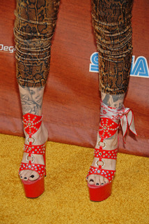 Katherine von Drachenberg feet photo thumbnail
