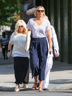 Maria Sharapova feet photo thumbnail