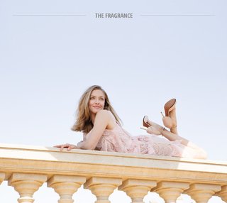 Amanda Seyfried feet photo thumbnail
