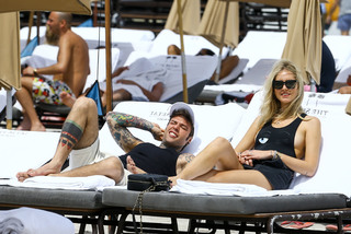 Chiara Ferragni feet photo thumbnail
