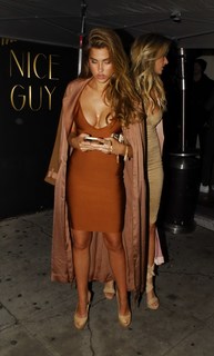 Kara Del Toro feet photo thumbnail