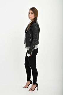 Olivia Wilde feet photo thumbnail