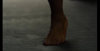 Rosario Dawson feet photo thumbnail