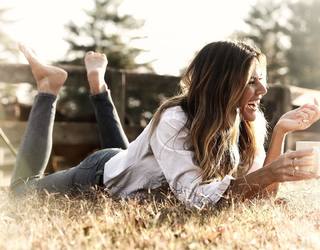 Kelly Bensimon feet photo thumbnail