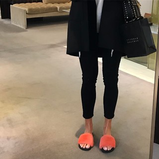 Kelly Bensimon feet photo thumbnail