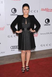 Demi Lovato feet photo thumbnail