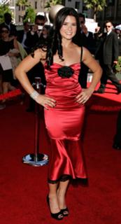 Danica Patrick feet photo thumbnail