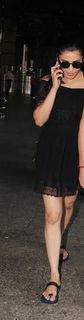 Shruti Haasan feet photo thumbnail