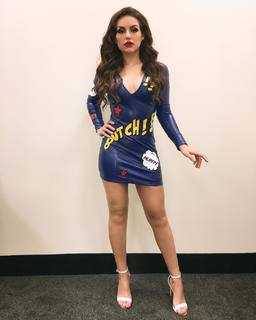 Kéfera Buchmann feet photo thumbnail