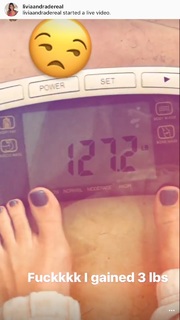 Kendra Wilkinson feet photo thumbnail