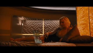 Jennifer Lawrence feet photo thumbnail
