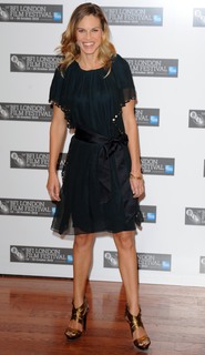 Hilary Swank feet photo thumbnail