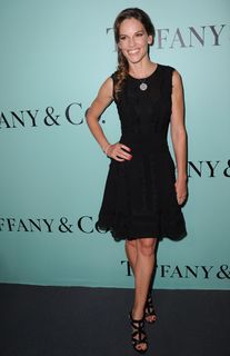 Hilary Swank feet photo thumbnail