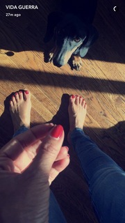 Vida Guerra feet photo thumbnail