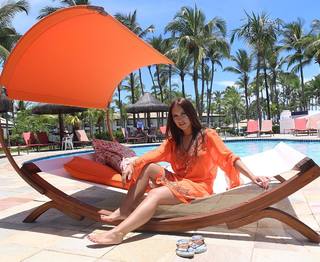 Carla Diaz feet photo thumbnail