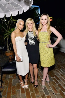 Kathryn Newton feet photo thumbnail