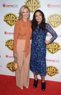 Rosario Dawson feet photo thumbnail