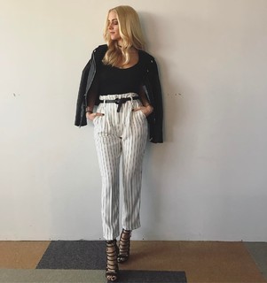 Doukissa Nomikou feet photo thumbnail