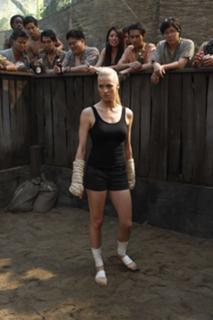 Yvonne Strahovski feet photo thumbnail
