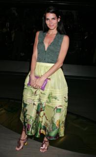 Angie Harmon feet photo thumbnail