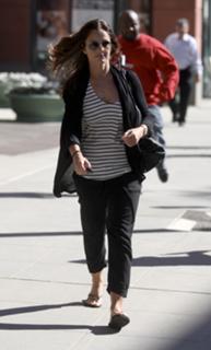Minka Kelly feet photo thumbnail